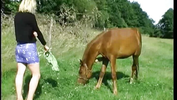 A big ass teen brunette places her mouth and cunt on a dick